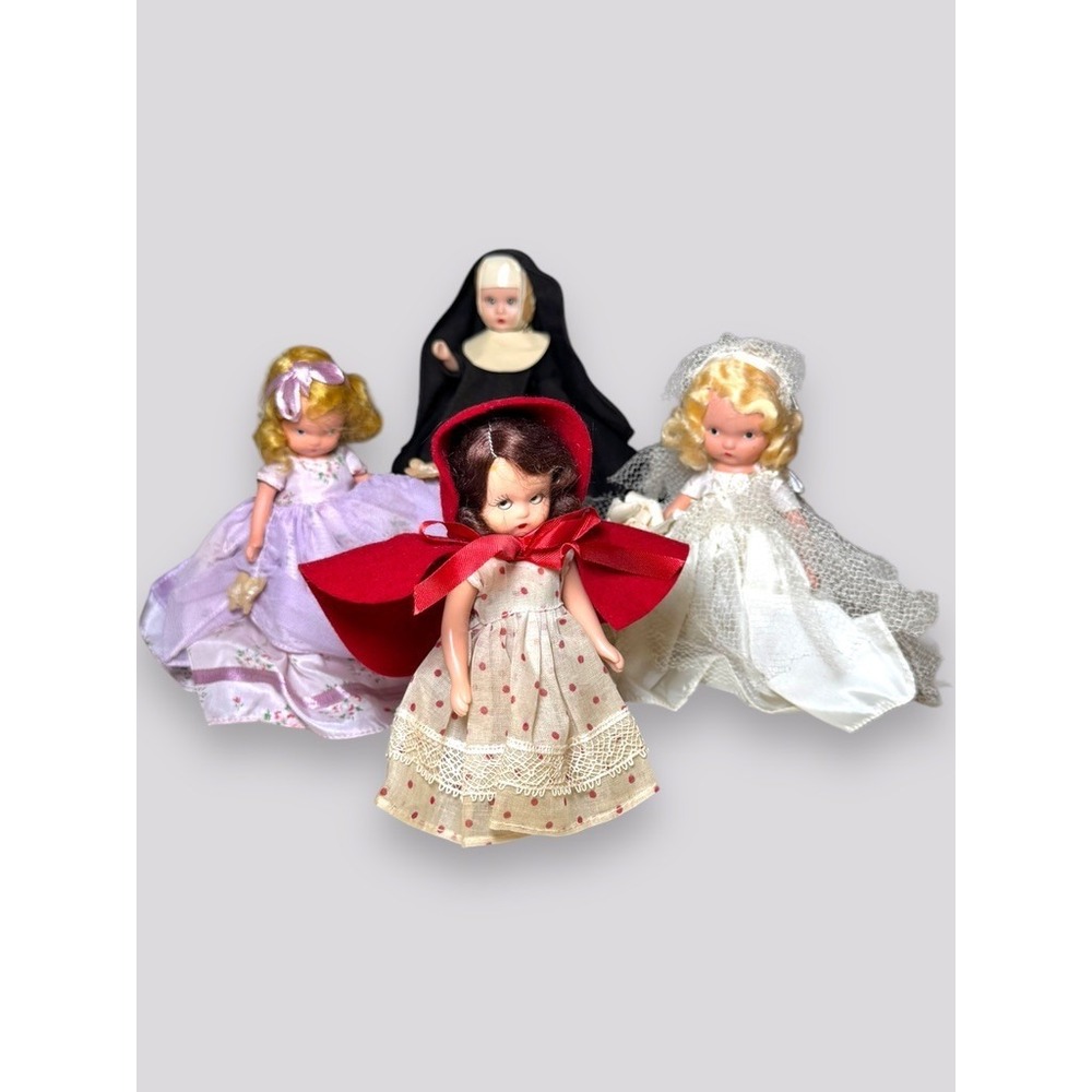 Vintage Lot of 4‎ Nancy Ann Storybook Dolls Playset for Kids Girls with Outfits